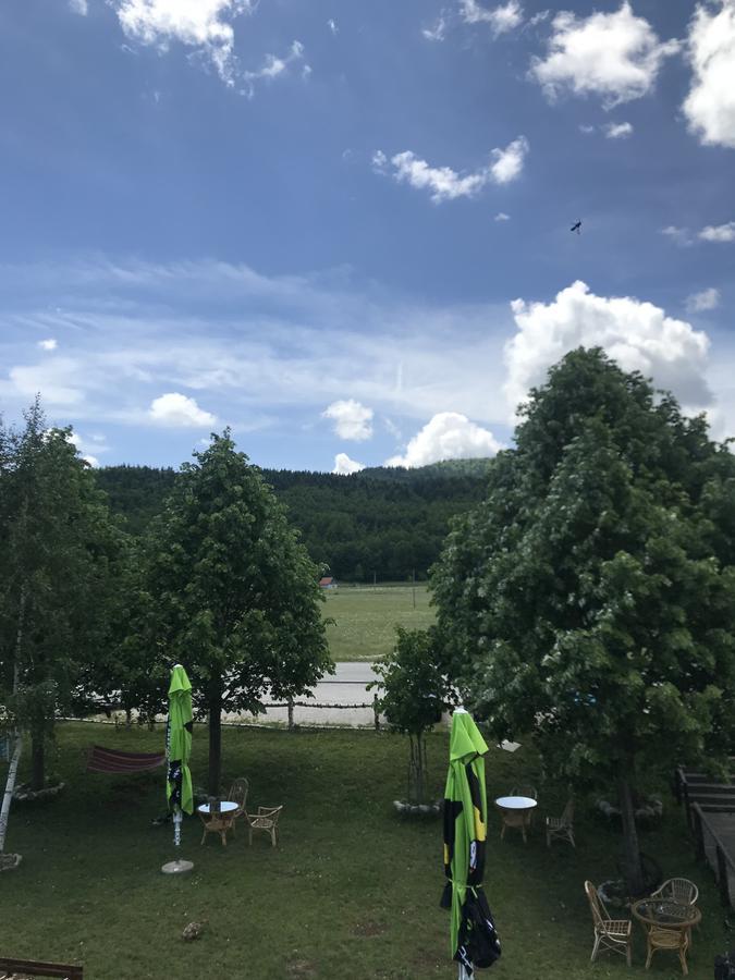 Motel Zaborje 普卢日内 外观 照片