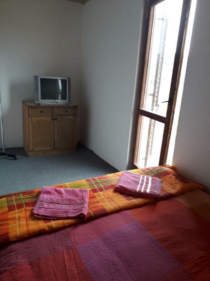 Motel Zaborje 普卢日内 外观 照片